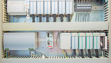 Programmable-Logic-Controllers-IO-Communication.jpg